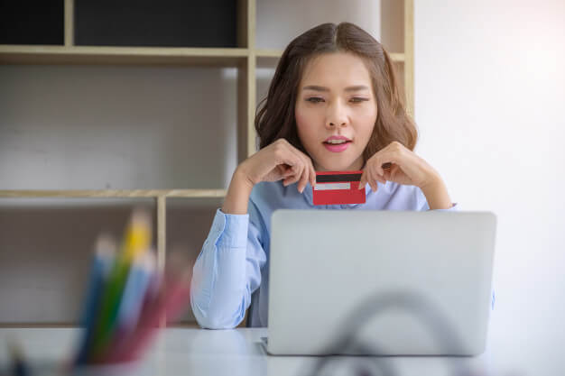 บัตรเครดิต นศ