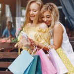 รวมบัตรเครดิตให้พกติดตัวฟรีๆ! ไม่ต้องเสียกลัวค่าธรรมเนียมตลอดชีพ ประจำปี 2564