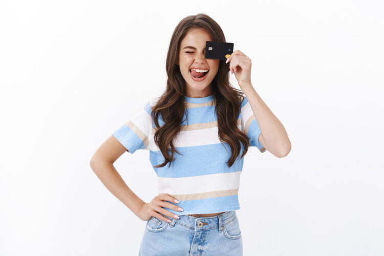 รวมเรื่องน่ารู้ที่คุณอาจไม่รู้! เกี่ยวกับบัตรกดเงินสดยูเมะพลัส [ข้อมูลปี 2564]